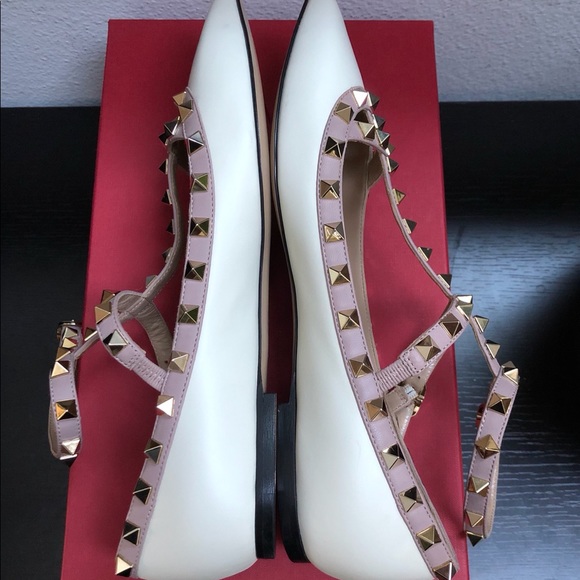 Rockstud Matte Leather Cage T-Strap Ballet Flats - Picture 5 of 11